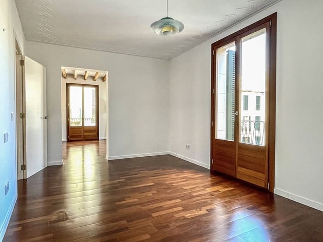 3 bedroom Apartment for rent in El Sindicat, Palma de Mallorca - € 2,900 (Ref: 6283216)