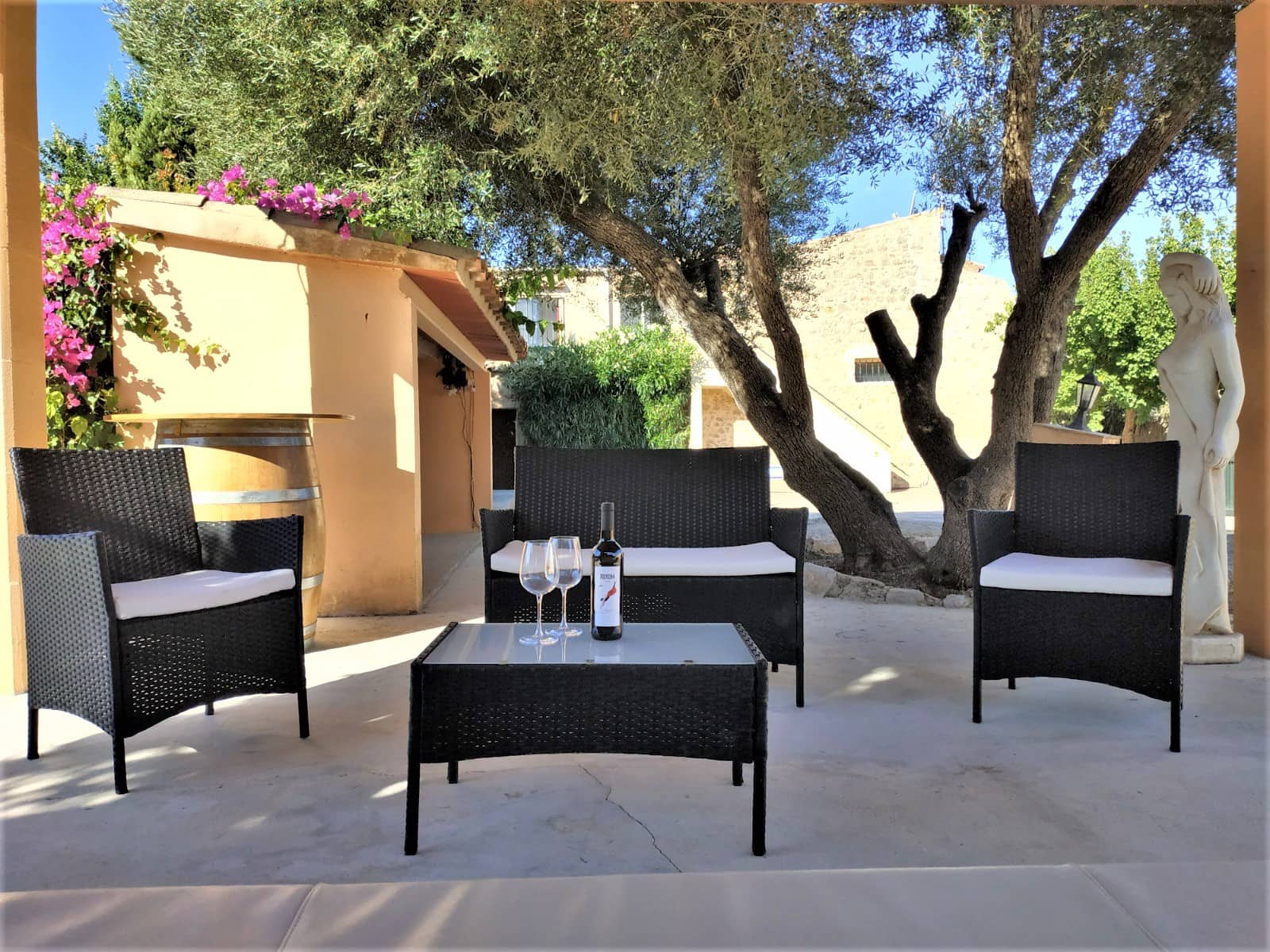 4 bedroom Finca/Country House for rent in Arta with pool garage - € 2,300 (Ref: 6298222)