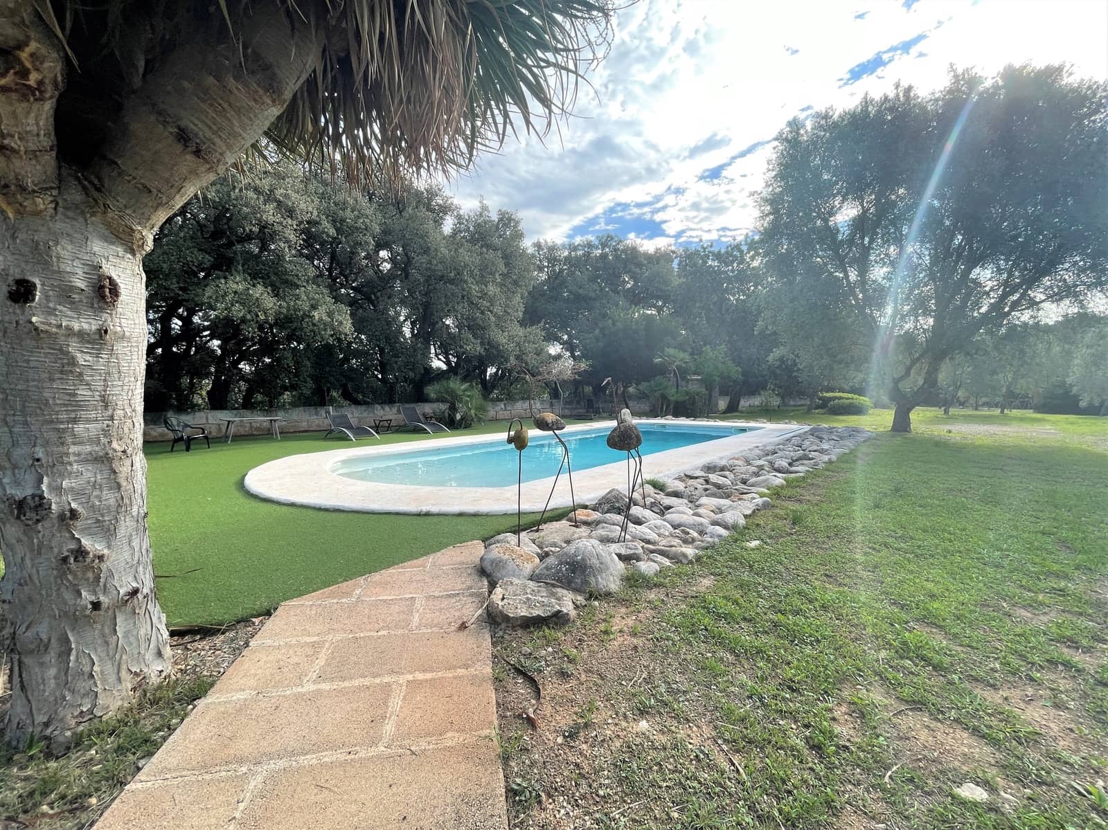 3 sovrum Villa att hyra i Buger med pool garage - 2 700 € (Ref: 6398393)