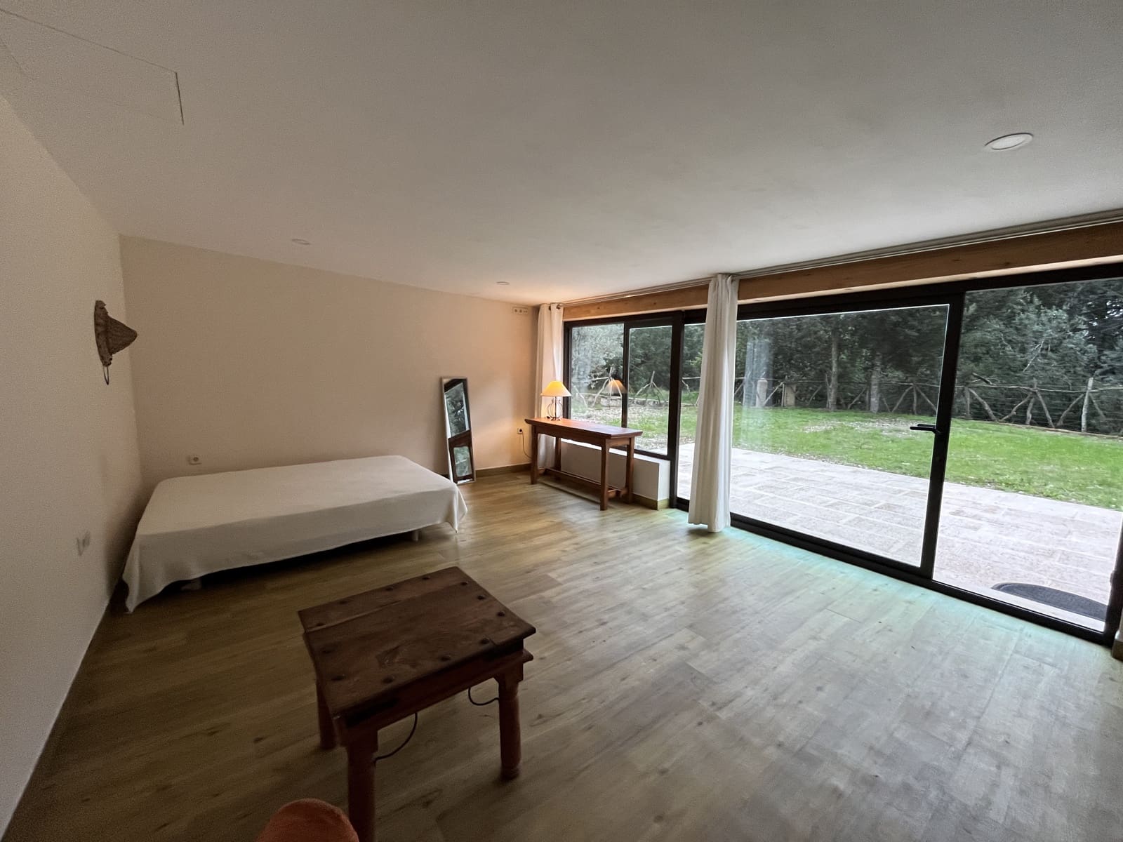 3 sovrum Villa att hyra i Buger med pool garage - 2 700 € (Ref: 6398393)