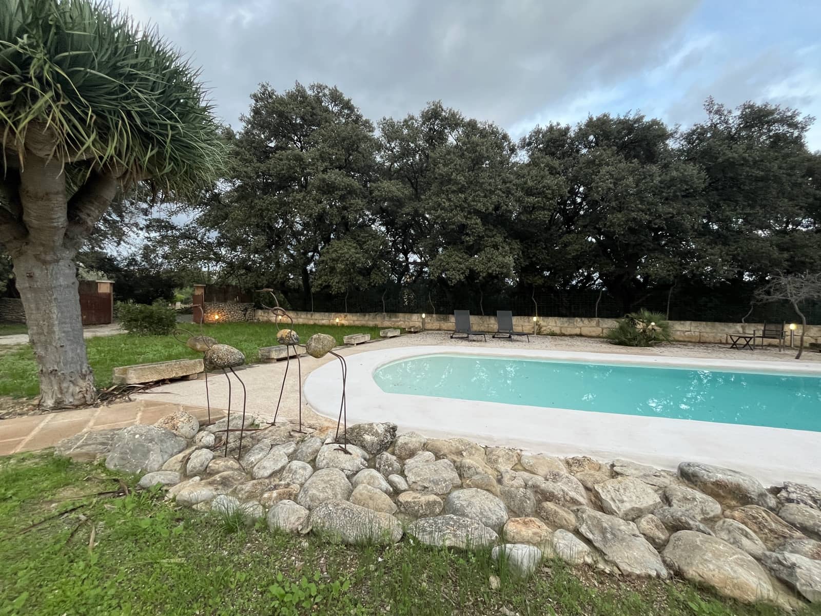 3 sovrum Villa att hyra i Buger med pool garage - 2 700 € (Ref: 6398393)