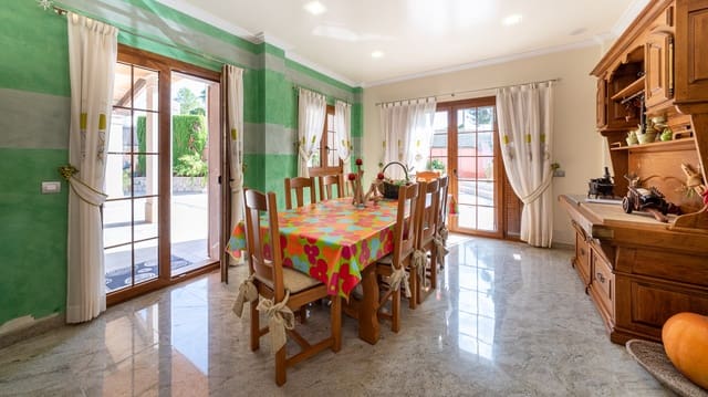 5 soverom Villa til salgs i Ca'n Picafort, Santa Margalida med svømmebasseng garasje - € 2 500 000 (Ref: 6398402)