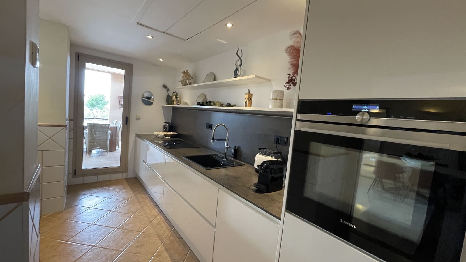 1 soverom Leilighet til leie i Santa Ponsa med garasje - € 2 200 (Ref: 6456807)