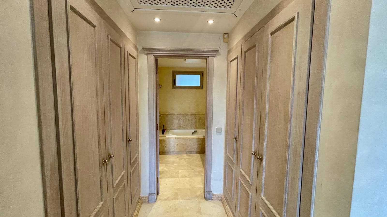 1 bedroom Apartment for rent in Santa Ponsa with garage - € 2,200 (Ref: 6456807)