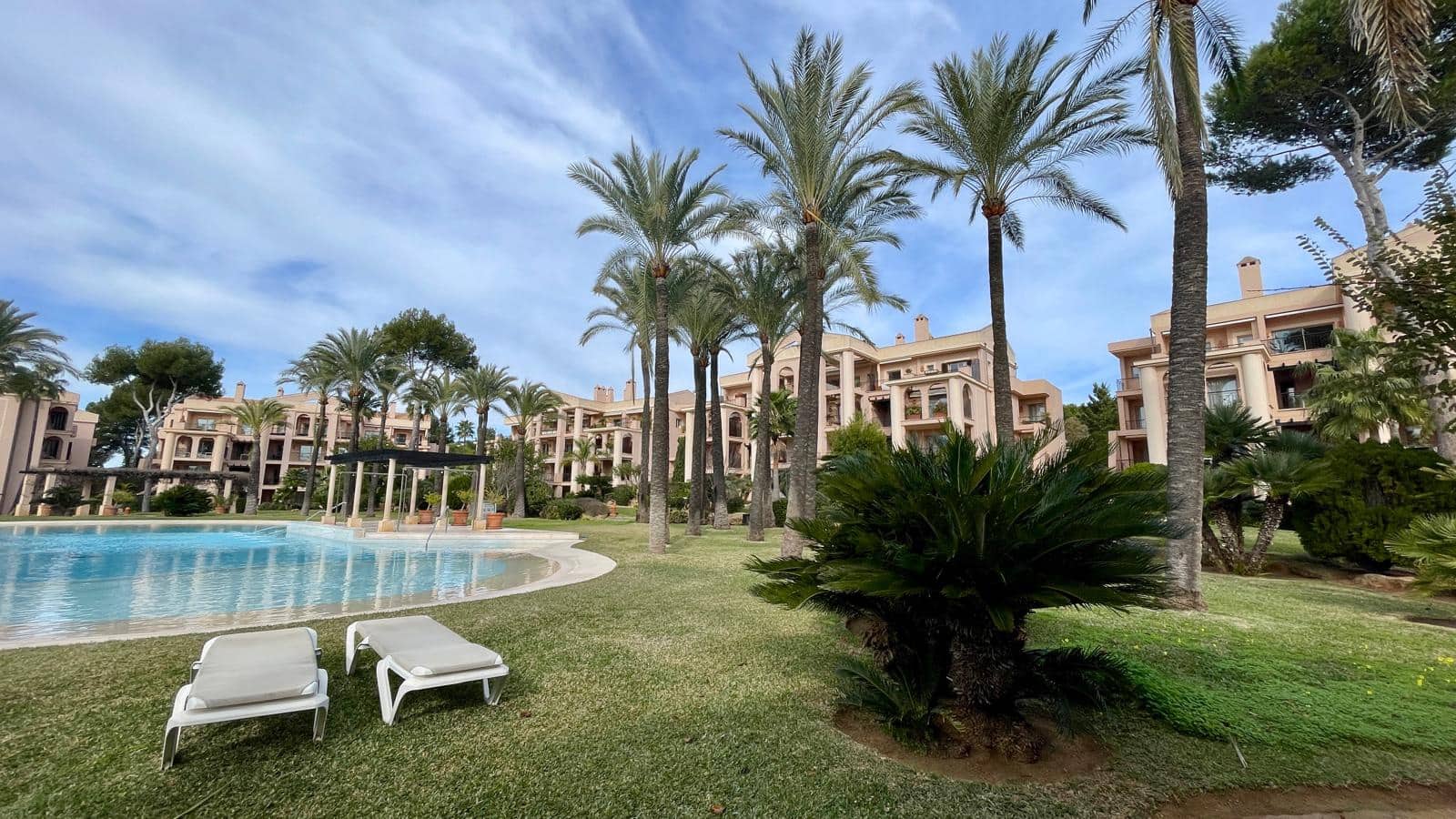 1 bedroom Apartment for rent in Santa Ponsa with garage - € 2,200 (Ref: 6456807)