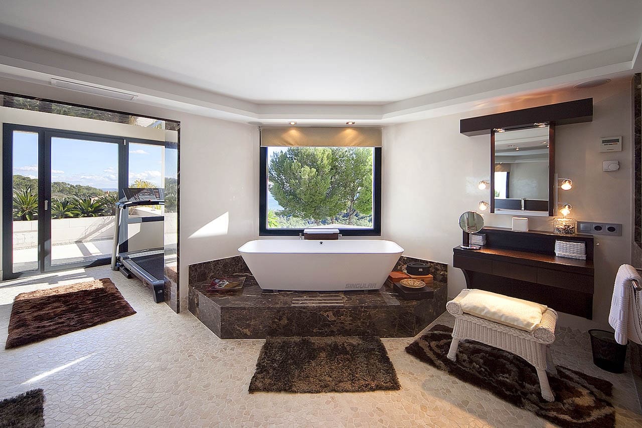 5 soverom Villa til salgs i Bendinat med svømmebasseng garasje - € 6 950 000 (Ref: 6456850)