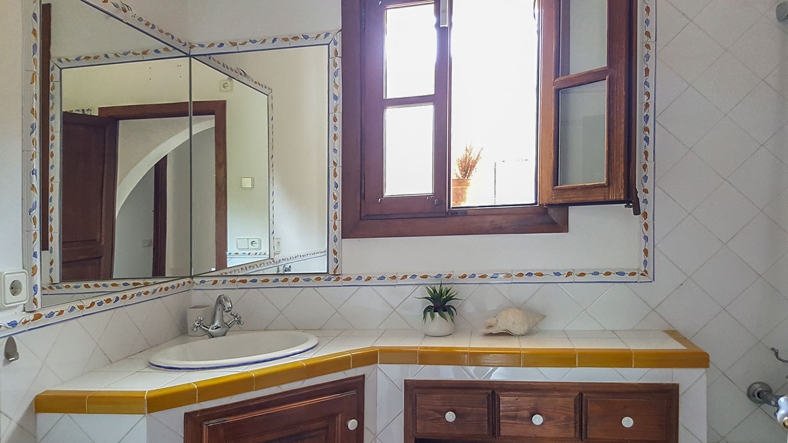 3 bedroom Finca/Country House for rent in Puerto de Andratx with pool garage - € 5,500 (Ref: 6456890)