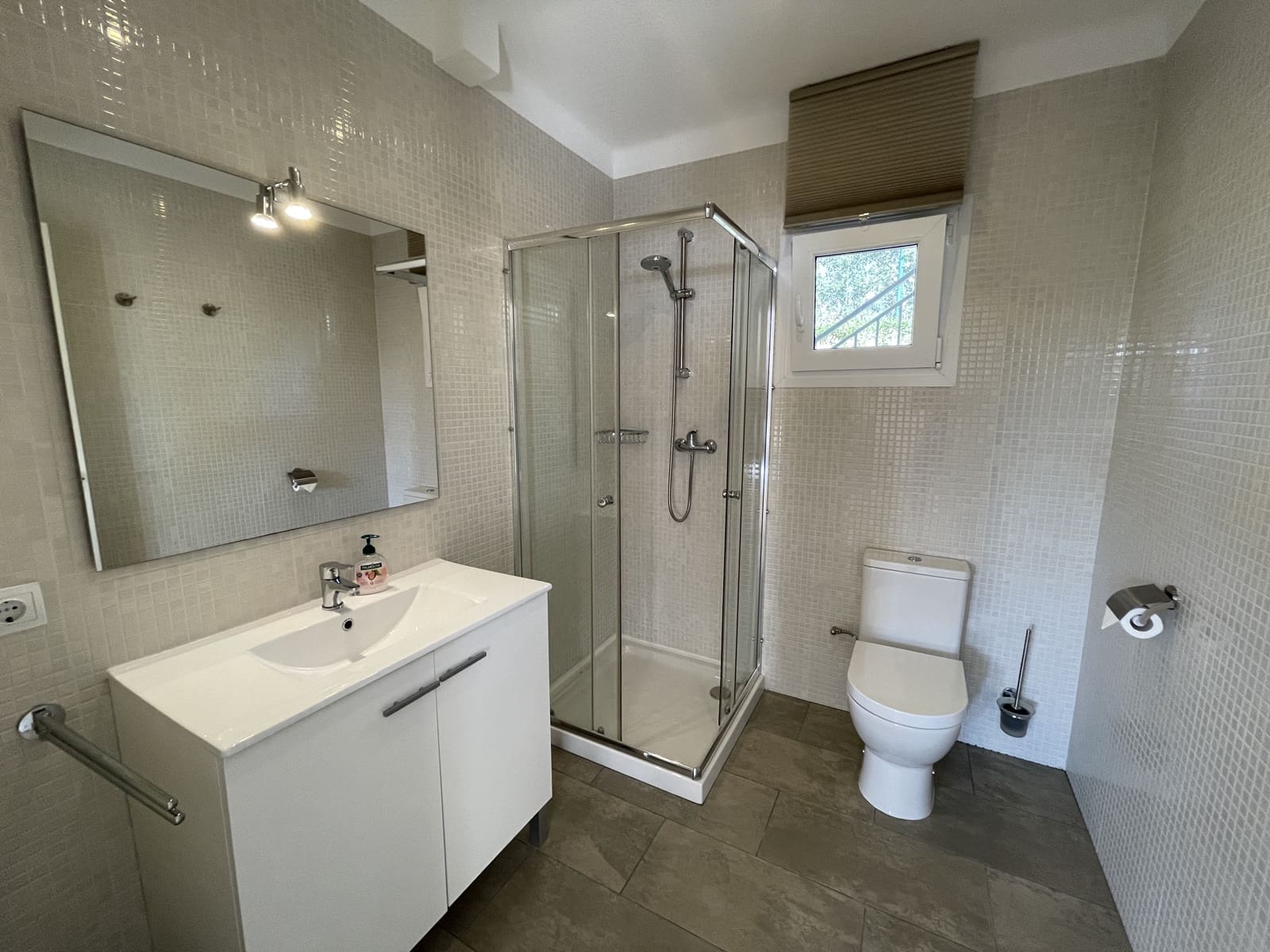 3 soveværelse Villa til leje i Costa d'en Blanes med garage - € 3.950 (Ref: 6456996)