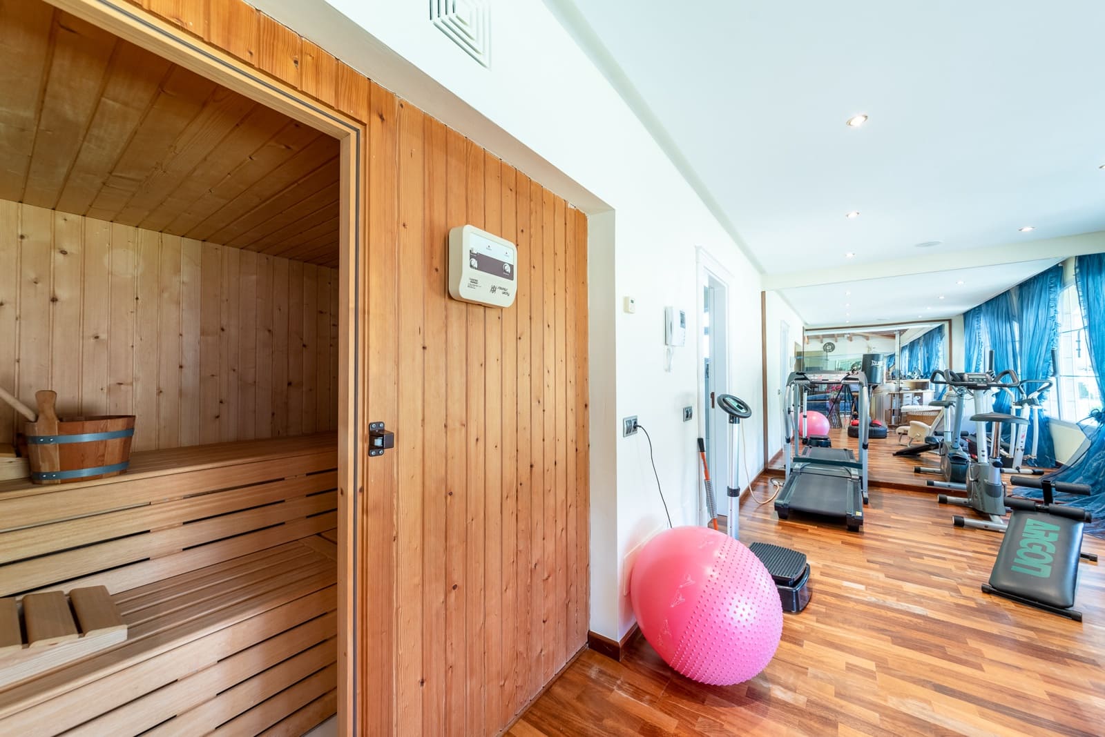 5 soveværelse Finca/Landehus til salg i Inca med swimmingpool garage - € 5.900.000 (Ref: 6457076)