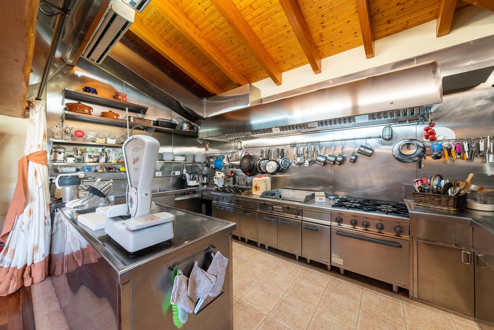 5 soveværelse Finca/Landehus til salg i Inca med swimmingpool garage - € 5.900.000 (Ref: 6457076)