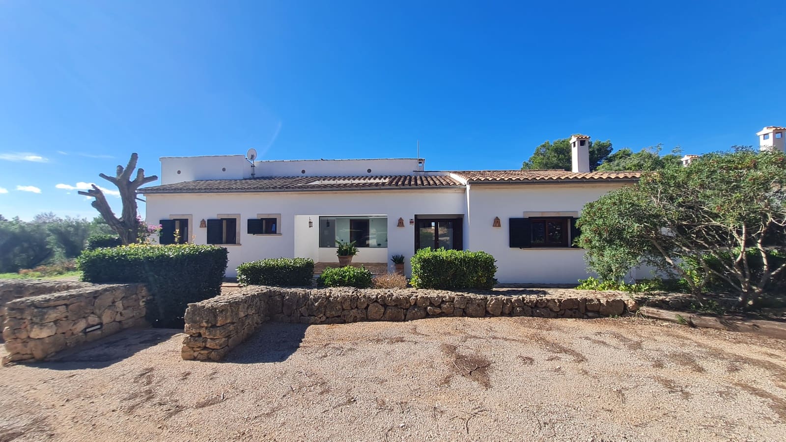 4 soveværelse Villa til leje i Puntiro med swimmingpool garage - € 4.800 (Ref: 6457142)