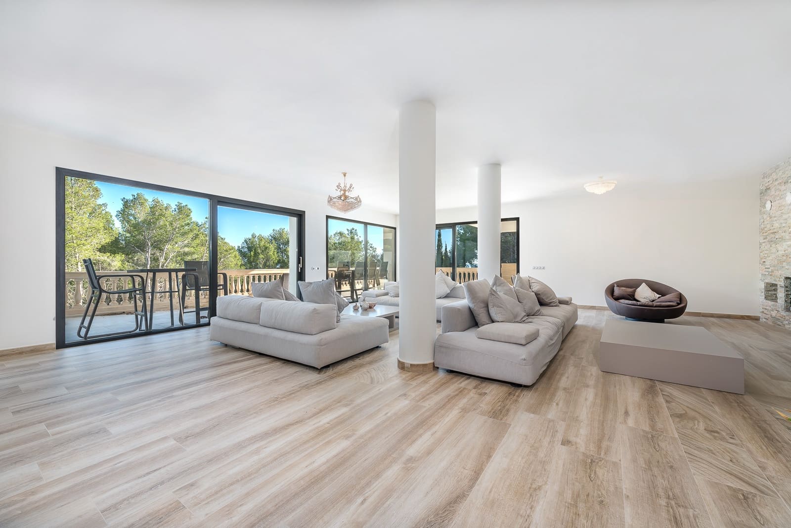 7 bedroom Villa for rent in Son Vida with pool garage - € 11,000 (Ref: 6457151)