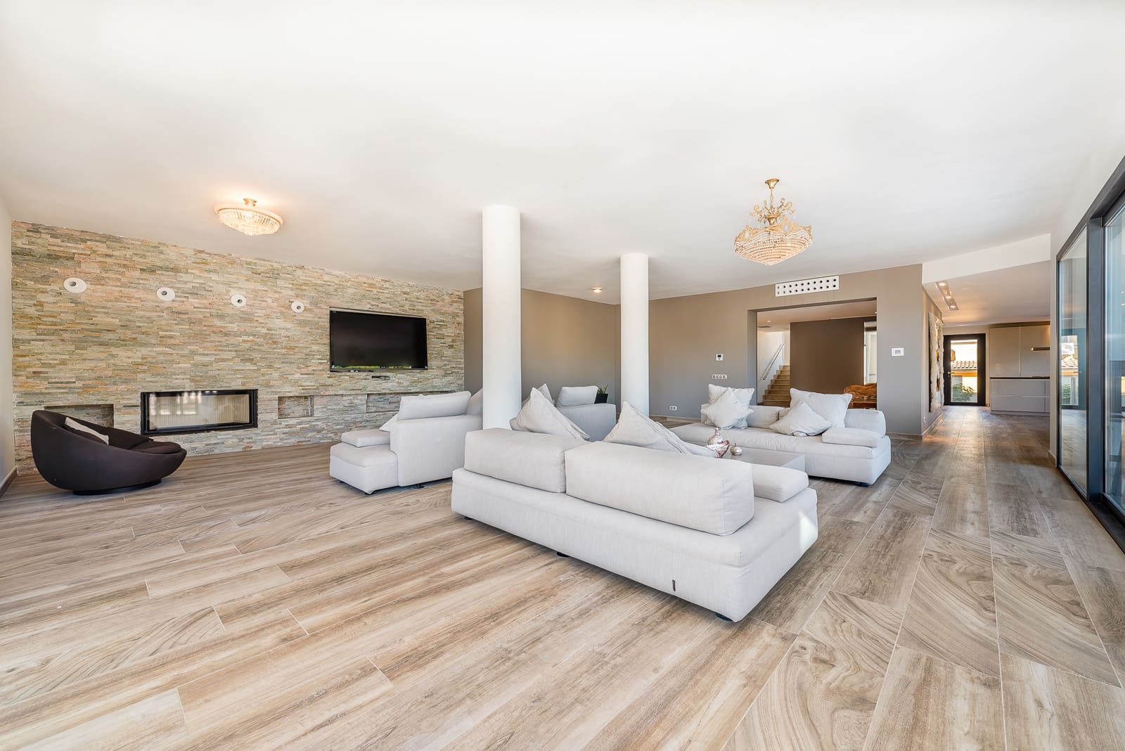 7 bedroom Villa for rent in Son Vida with pool garage - € 11,000 (Ref: 6457151)