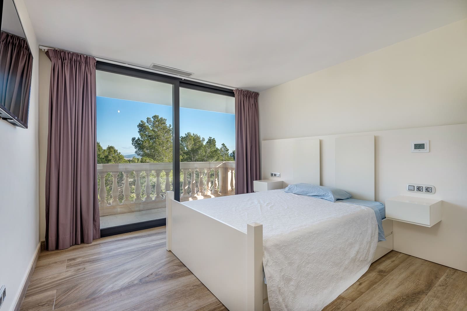 7 bedroom Villa for rent in Son Vida with pool garage - € 11,000 (Ref: 6457151)