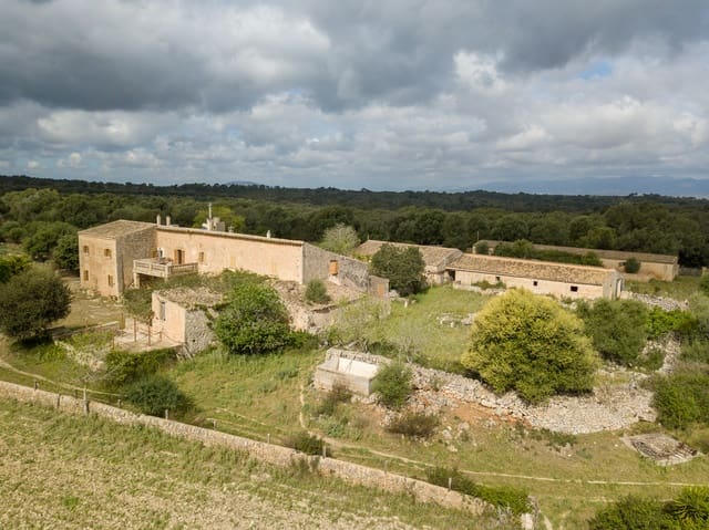 10 slaapkamer Finca/Landhuis te koop in Lloret de Vista Alegre met garage - € 2.708.748 (Ref: 6457162)