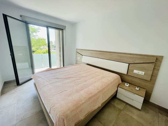 4 soverom Kjedet enebolig til leie i Ca'n Picafort, Santa Margalida med garasje - € 3 500 (Ref: 6457164)