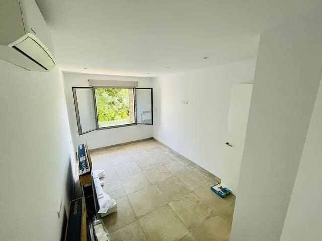 4 soverom Kjedet enebolig til leie i Ca'n Picafort, Santa Margalida med garasje - € 3 500 (Ref: 6457164)