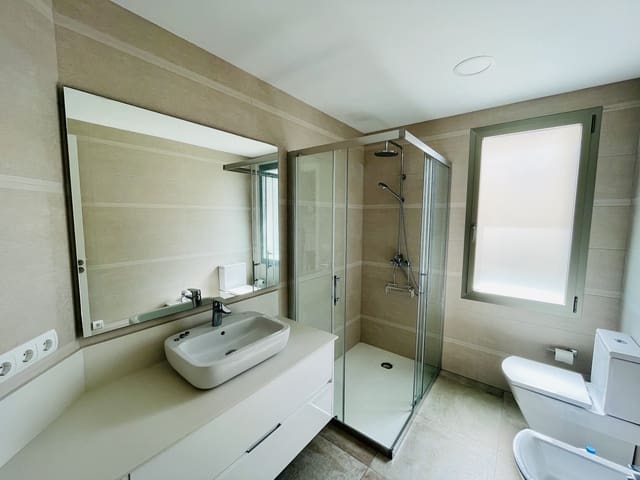 4 soverom Kjedet enebolig til leie i Ca'n Picafort, Santa Margalida med garasje - € 3 500 (Ref: 6457164)