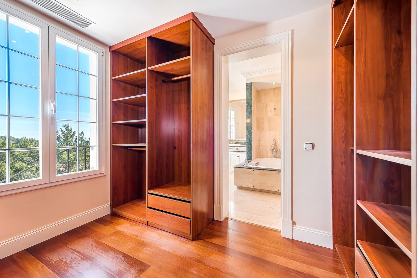 5 soveværelse Villa til leje i Bendinat med swimmingpool garage - € 8.500 (Ref: 6457172)