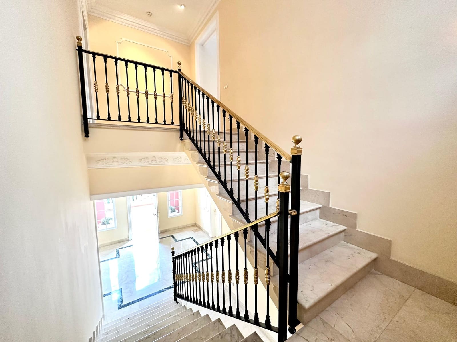 5 soveværelse Villa til leje i Bendinat med swimmingpool garage - € 8.500 (Ref: 6457172)