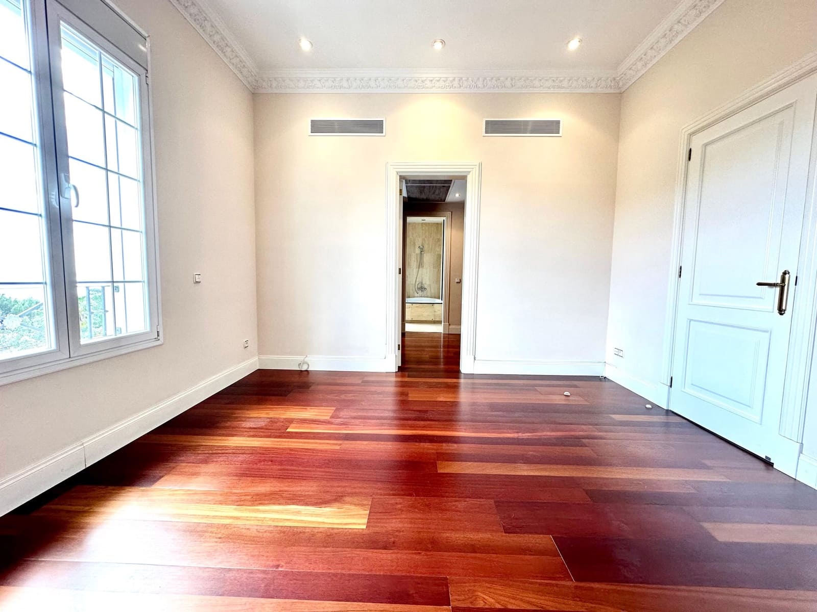 5 soveværelse Villa til leje i Bendinat med swimmingpool garage - € 8.500 (Ref: 6457172)