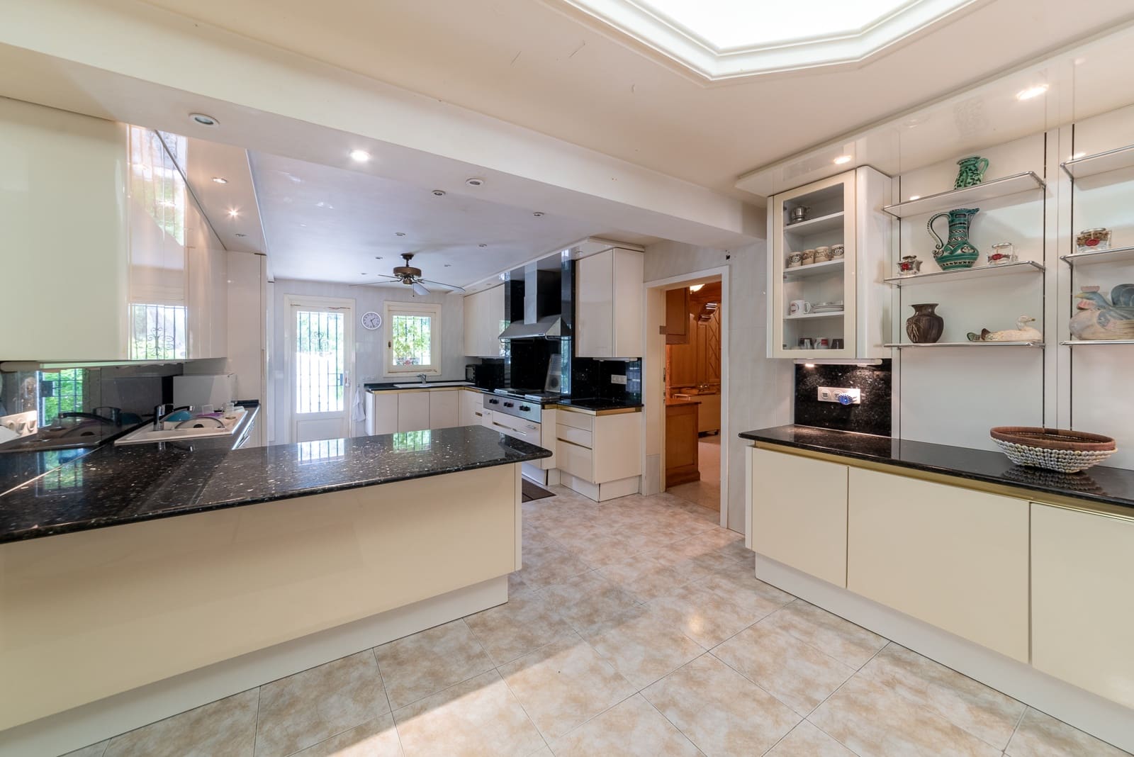 11 makuuhuone Huvila myytävänä paikassa Genova mukana uima-altaan 
autotalli - 12 900 000 € (Ref: 6457200)