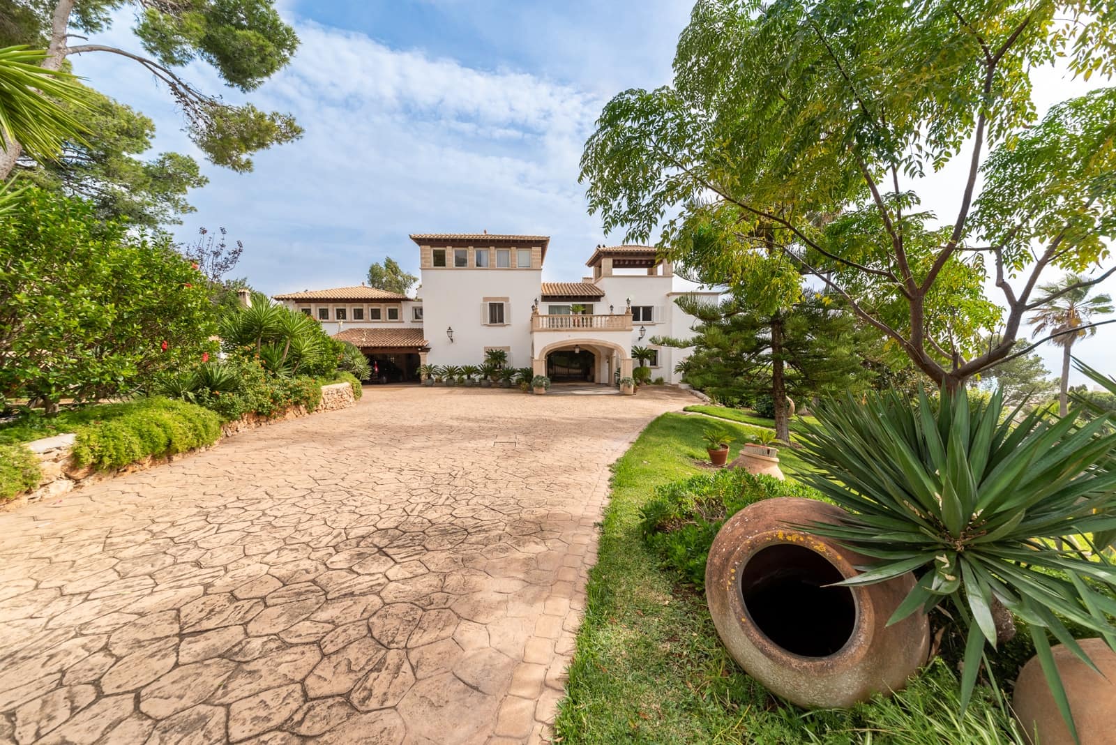 11 makuuhuone Huvila myytävänä paikassa Genova mukana uima-altaan 
autotalli - 12 900 000 € (Ref: 6457200)