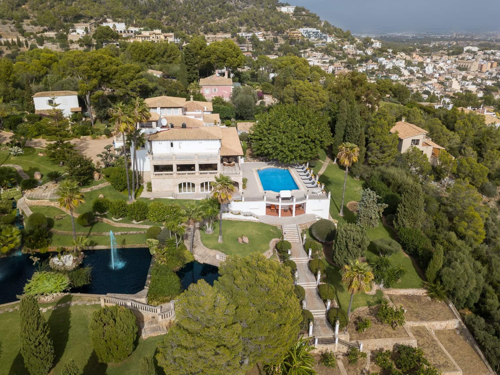 11 makuuhuone Huvila myytävänä paikassa Genova mukana uima-altaan 
autotalli - 12 900 000 € (Ref: 6457200)