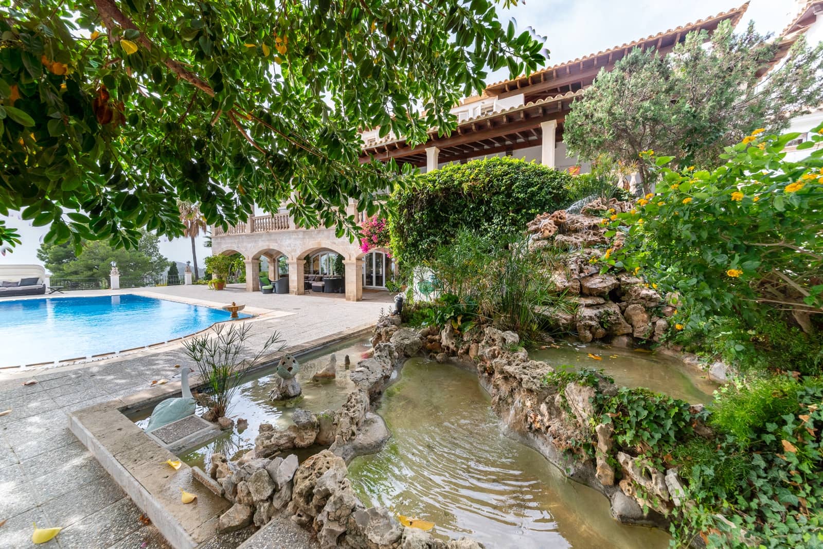 11 makuuhuone Huvila myytävänä paikassa Genova mukana uima-altaan 
autotalli - 12 900 000 € (Ref: 6457200)