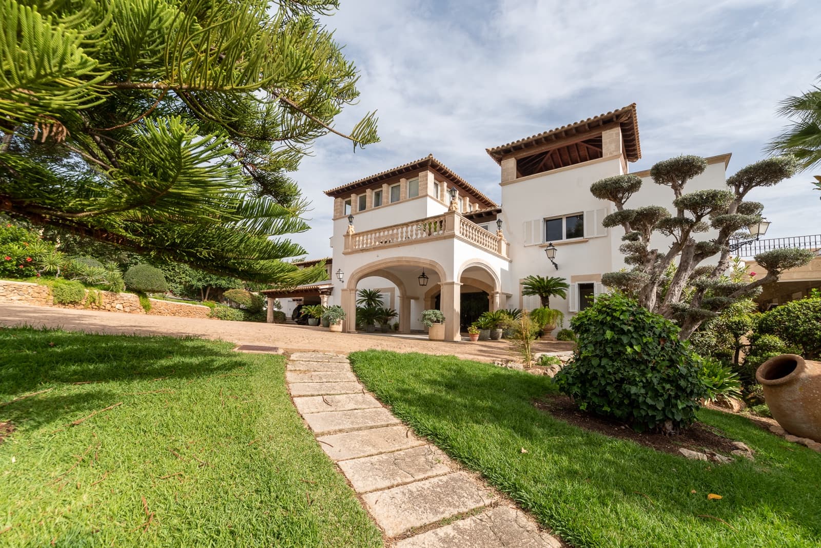 11 makuuhuone Huvila myytävänä paikassa Genova mukana uima-altaan 
autotalli - 12 900 000 € (Ref: 6457200)