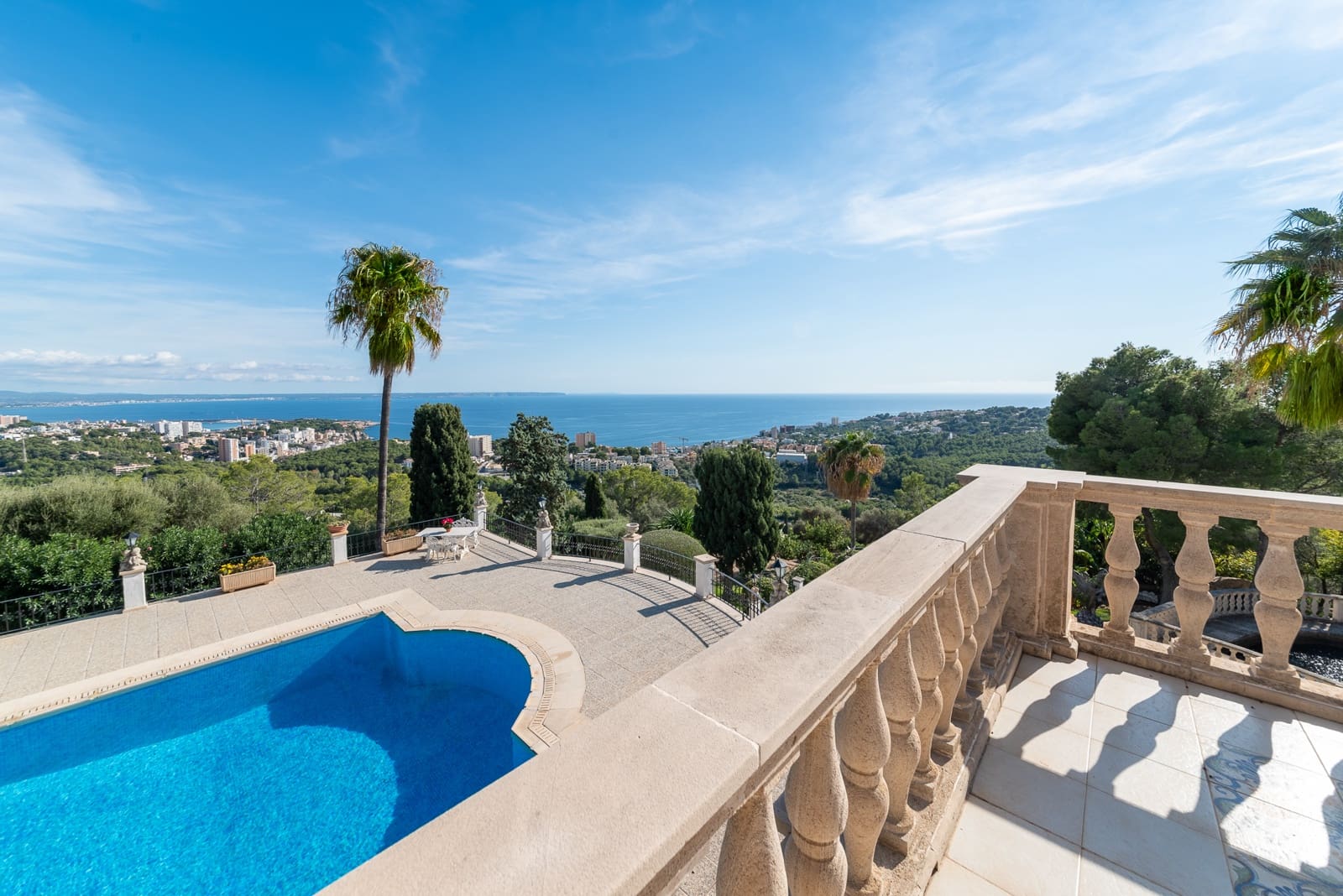 11 makuuhuone Huvila myytävänä paikassa Genova mukana uima-altaan 
autotalli - 12 900 000 € (Ref: 6457200)