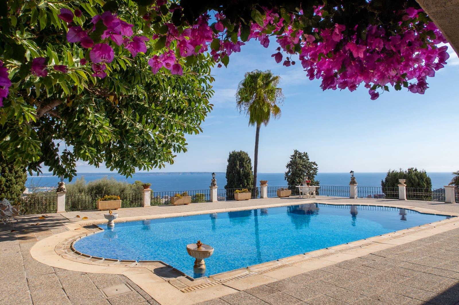 11 makuuhuone Huvila myytävänä paikassa Genova mukana uima-altaan 
autotalli - 12 900 000 € (Ref: 6457200)