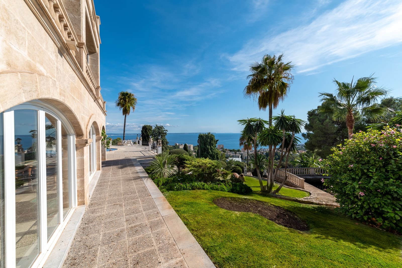 11 makuuhuone Huvila myytävänä paikassa Genova mukana uima-altaan 
autotalli - 12 900 000 € (Ref: 6457200)