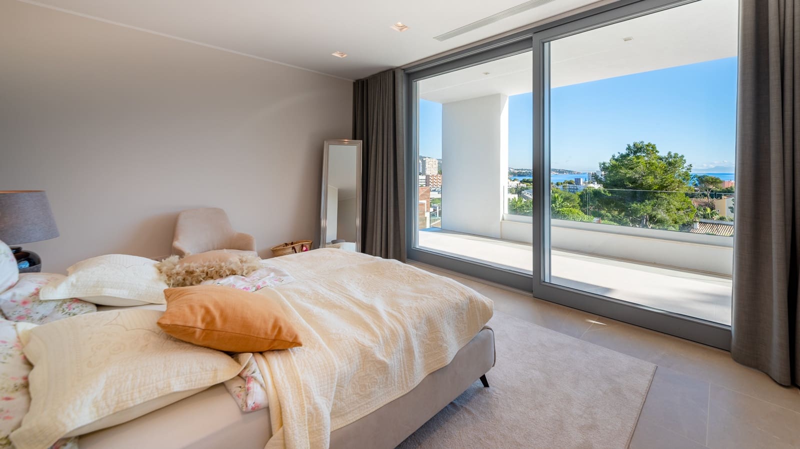 5 soverom Villa til salgs i Palmanova med garasje - € 4 950 000 (Ref: 6495184)