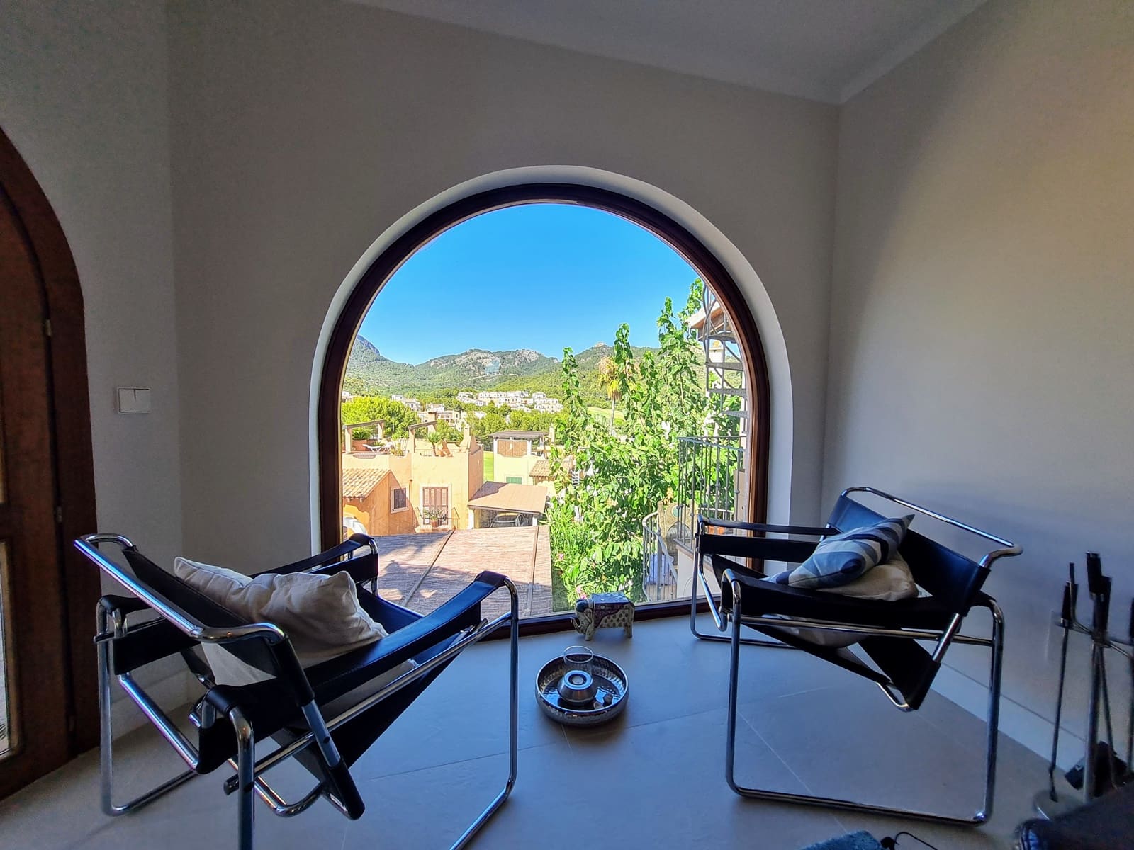 2 sypialnia Willa na sprzedaż w Es Camp De Mar / El Camp De Mar z basenem garażem - 1 200 000 € (Ref: 6502292)