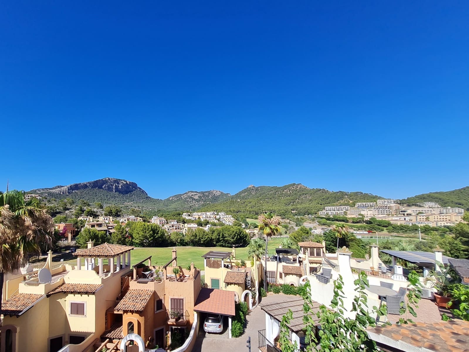 2 sypialnia Willa na sprzedaż w Es Camp De Mar / El Camp De Mar z basenem garażem - 1 200 000 € (Ref: 6502292)