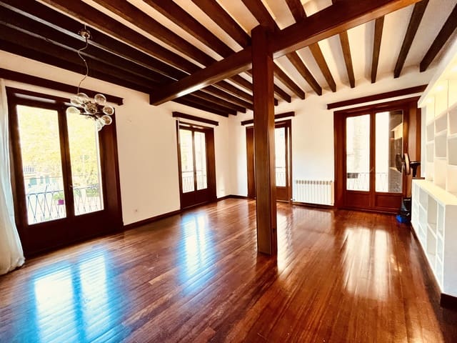 2 bedroom Apartment for rent in Cort, Palma de Mallorca - € 2,050 (Ref: 6525524)