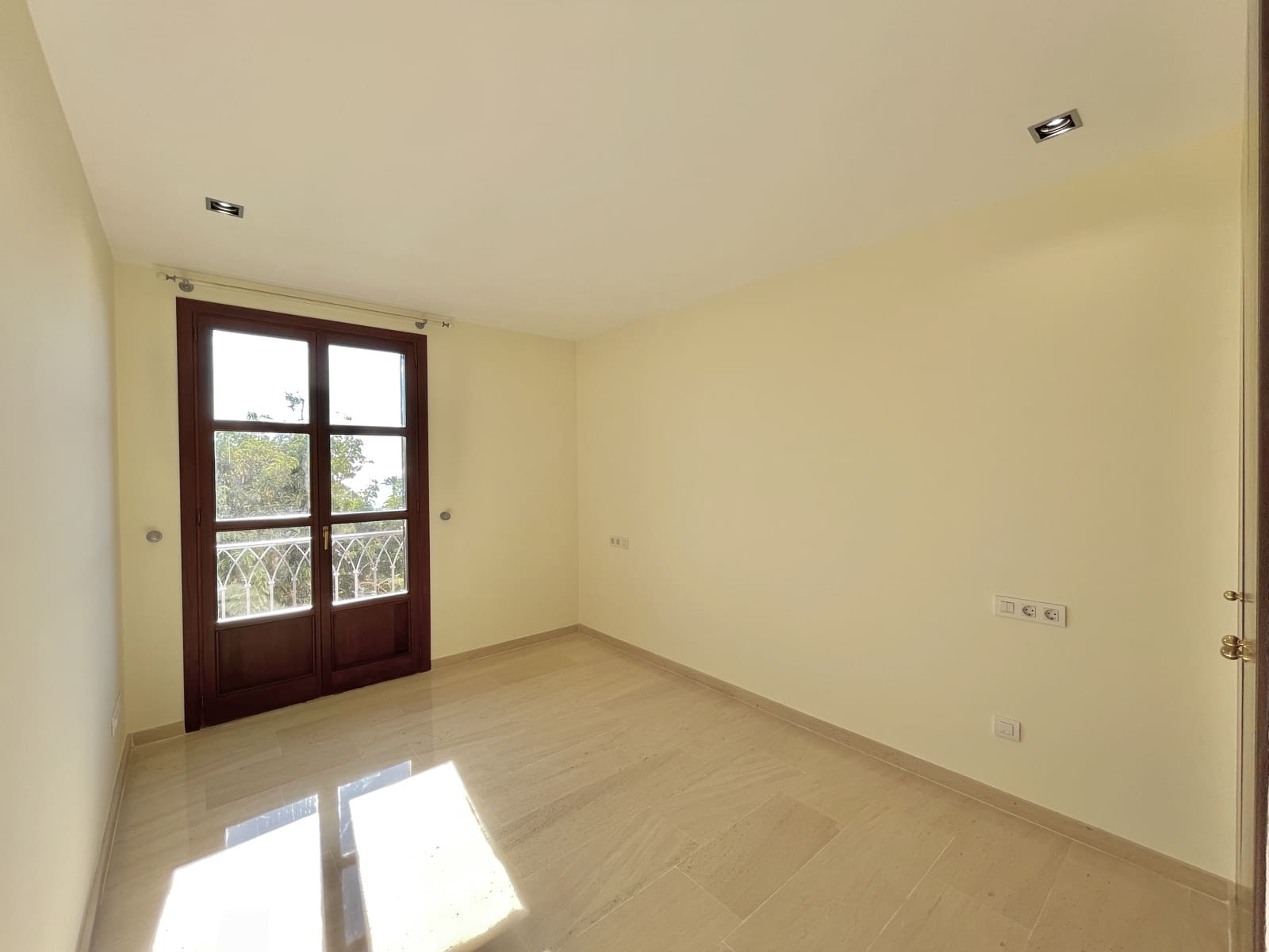 Penthouse de 4 chambres à louer à Palma de Mallorca avec garage - 8 000 € (Ref: 6551480)