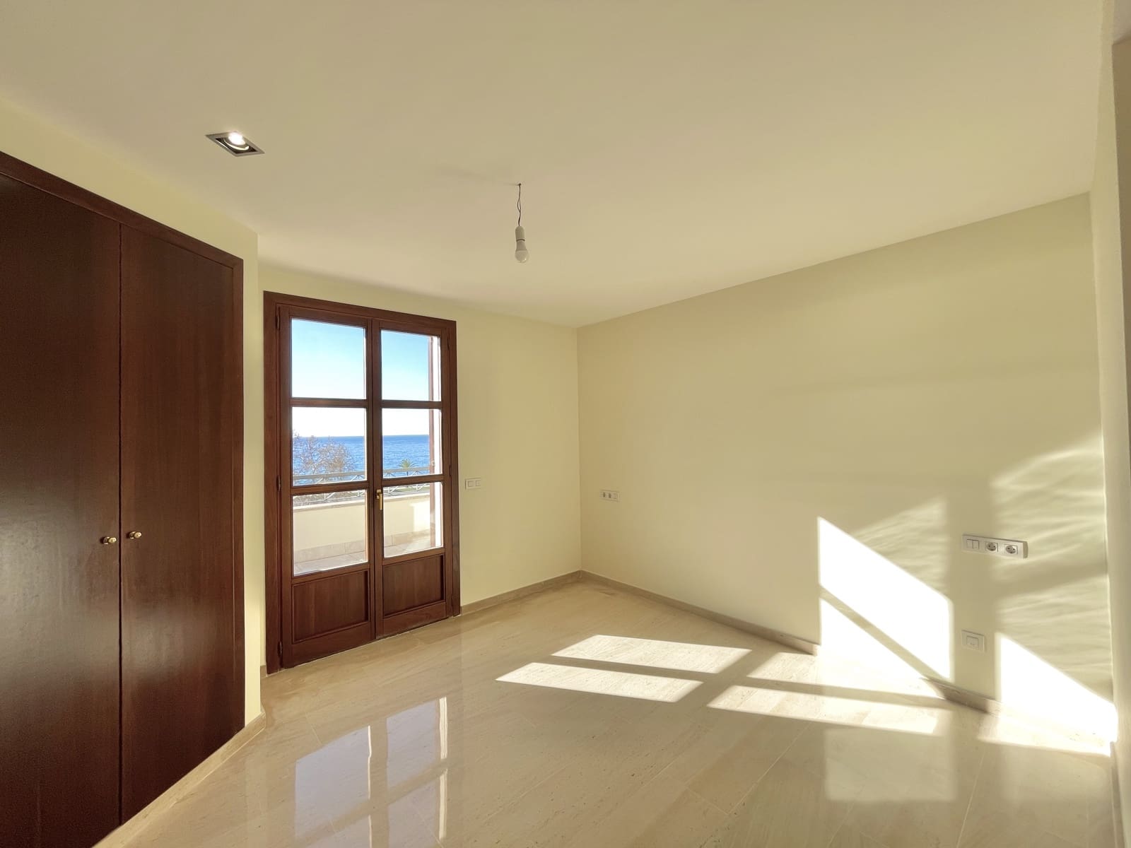 Penthouse de 4 chambres à louer à Palma de Mallorca avec garage - 8 000 € (Ref: 6551480)