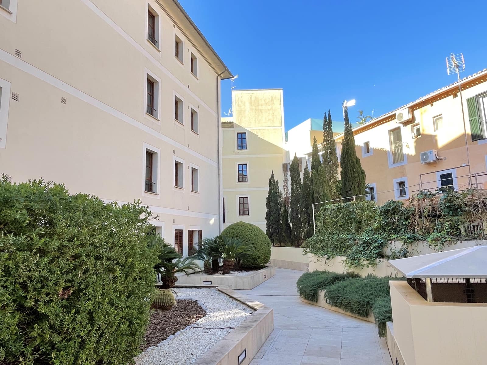 Penthouse de 4 chambres à louer à Palma de Mallorca avec garage - 8 000 € (Ref: 6551480)