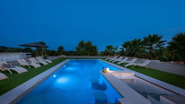 5 soverom Finca/Herregård til salgs i Llucmajor med svømmebasseng garasje - € 2 200 000 (Ref: 6651386)