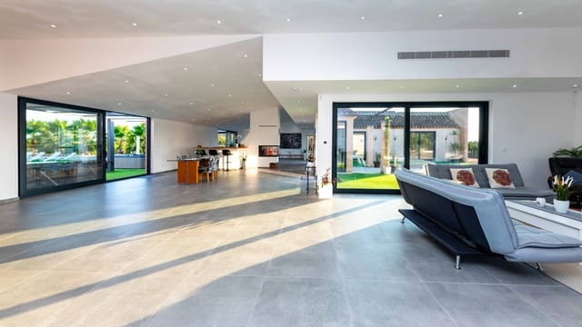 5 soverom Finca/Herregård til salgs i Llucmajor med svømmebasseng garasje - € 2 200 000 (Ref: 6651386)