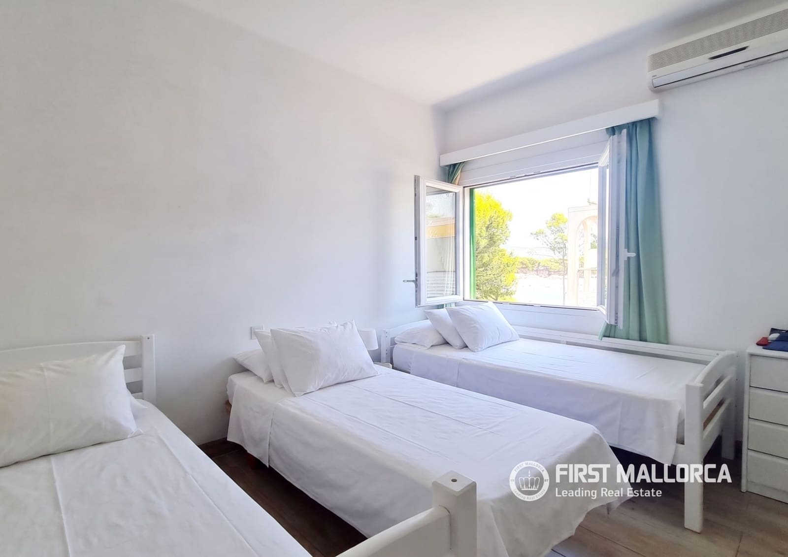 3 bedroom Apartment for rent in Santa Ponsa with garage - € 2,250 (Ref: 6676437)