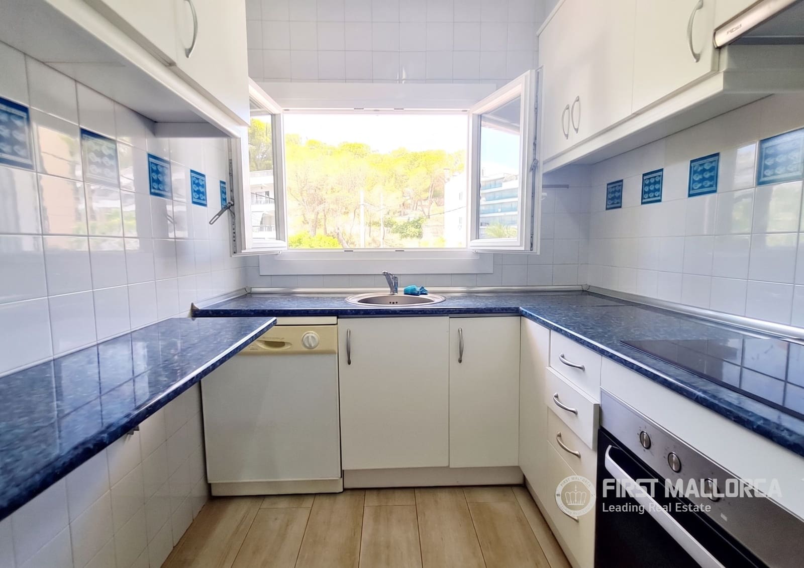 3 bedroom Apartment for rent in Santa Ponsa with garage - € 2,250 (Ref: 6676437)