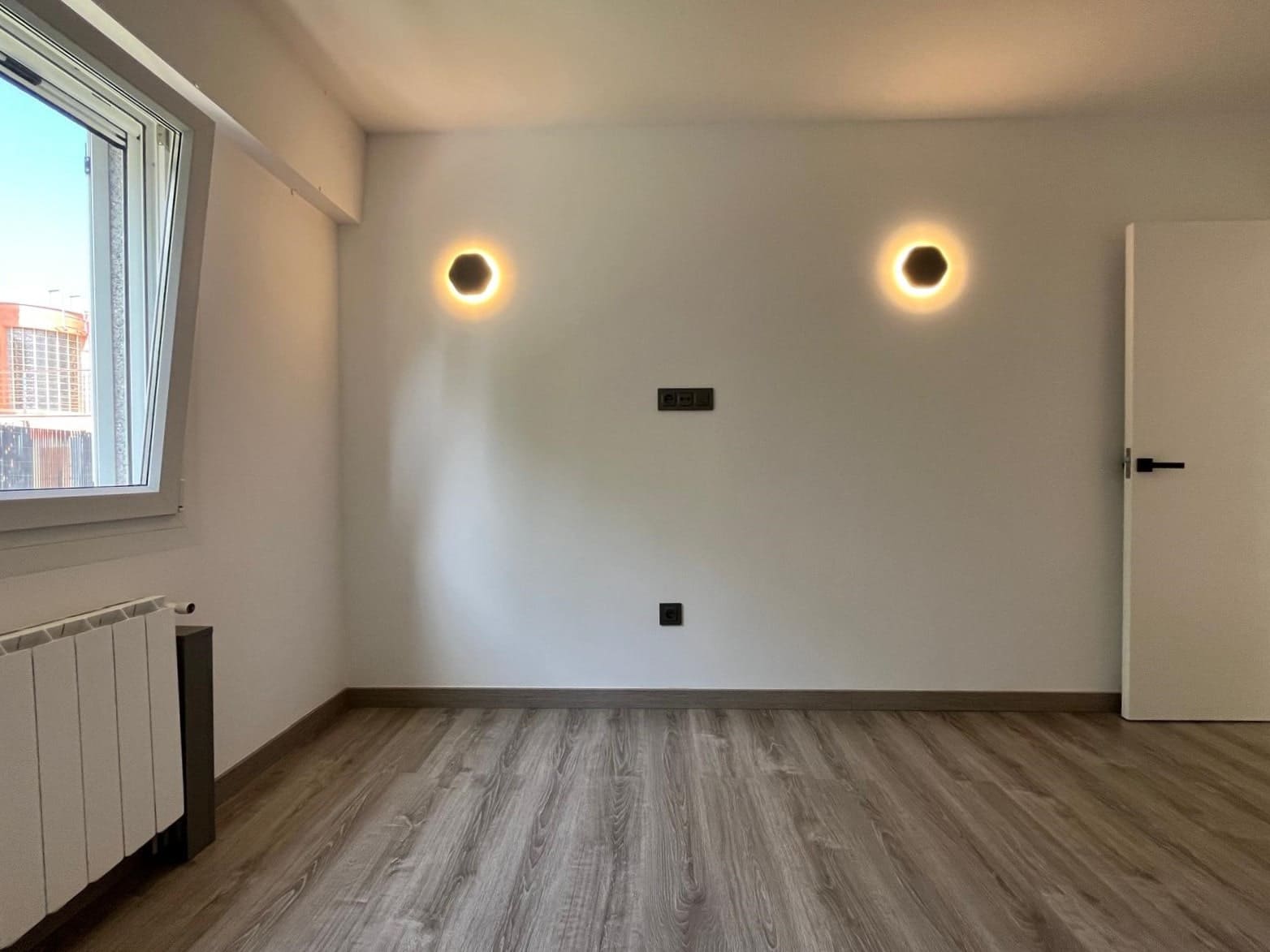 4 bedroom Villa for rent in El Toro / Port Adriano with garage - € 4,000 (Ref: 6691892)