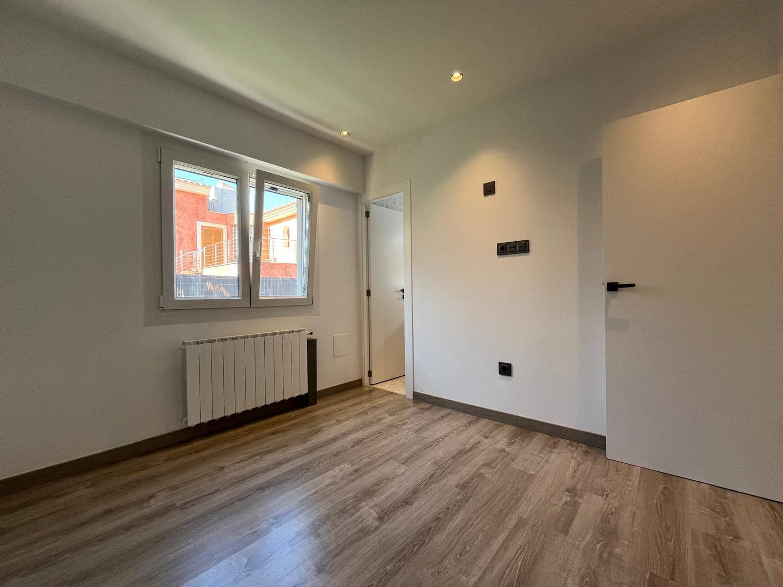 4 bedroom Villa for rent in El Toro / Port Adriano with garage - € 4,000 (Ref: 6691892)