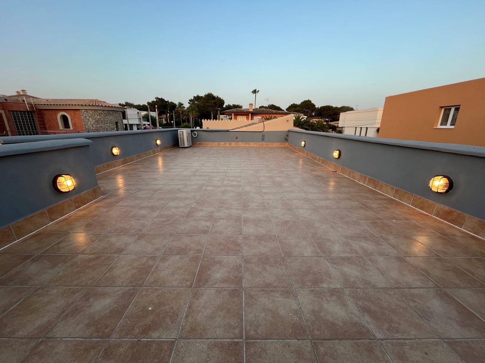 4 bedroom Villa for rent in El Toro / Port Adriano with garage - € 4,000 (Ref: 6691892)