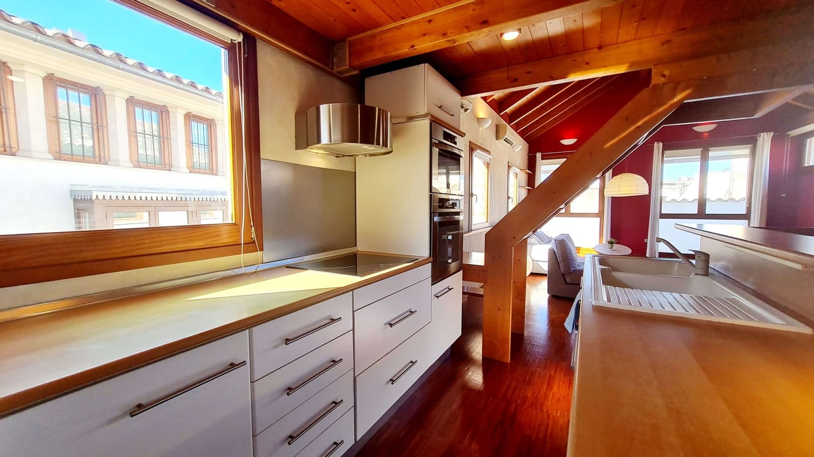 2 soverom Leilighet til leie i Palma de Mallorca - € 2 200 (Ref: 6714699)