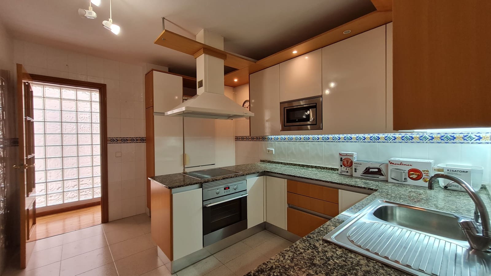 4 sypialnia Apartament do wynajęcia w Cas Catala z garażem - 2 500 € (Ref: 6714706)