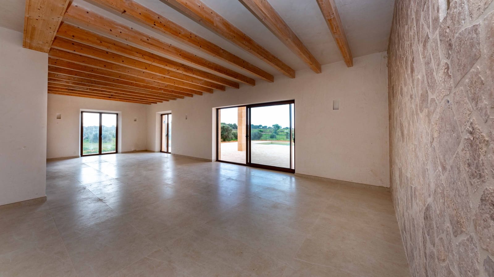 4 slaapkamer Finca/Landhuis te koop in Ses Salines met zwembad - € 2.400.000 (Ref: 6727762)